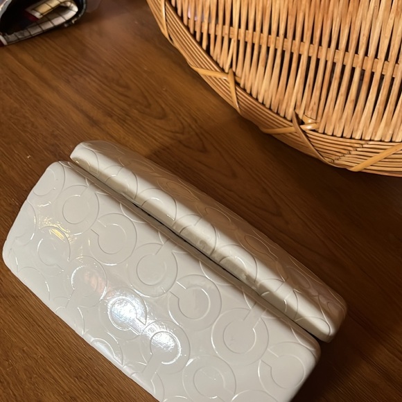 Coach hard case clamshell glass case - Picture 4 of 4